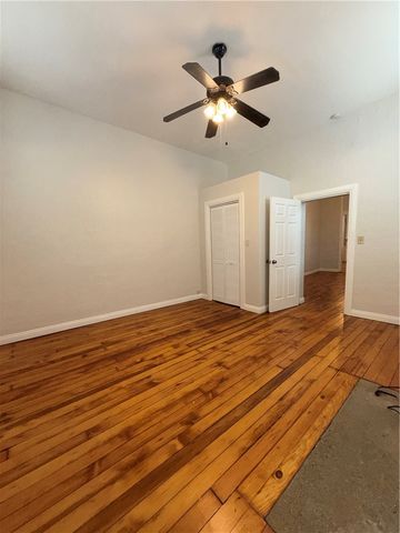 139 S 17 1, South Side, PA 15203