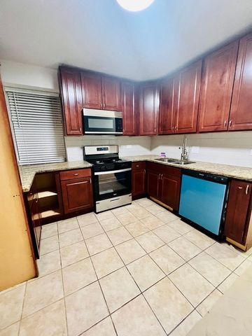 7433 S PERRY Avenue, Chicago, IL 60621