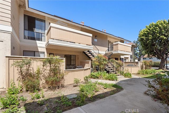 7730 Briarglen Loop L, Stanton, CA 90680