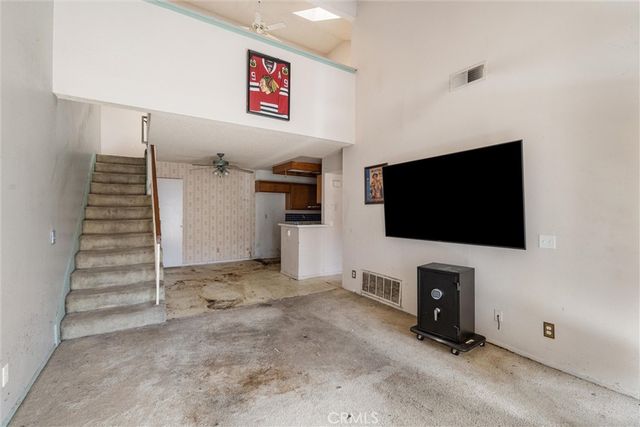 7730 Briarglen Loop L, Stanton, CA 90680