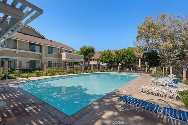 7730 Briarglen Loop L, Stanton, CA 90680
