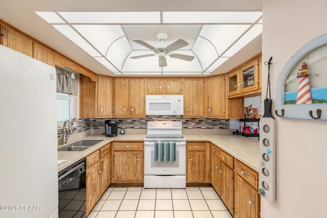 4831 Saxon Drive # 1040, New Smyrna Beach, FL 32169