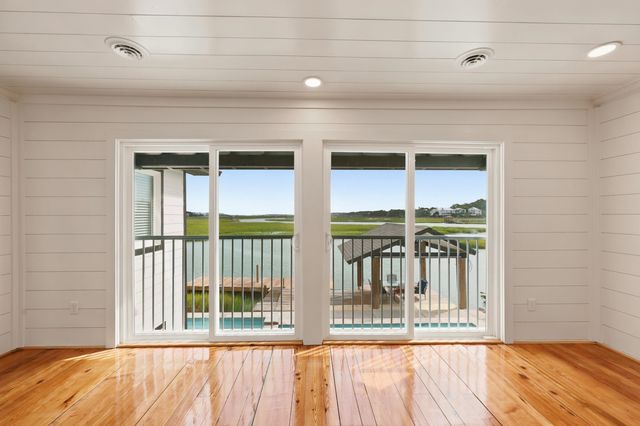 75 Marsh Hen Dr., Pawleys Island, SC 29585