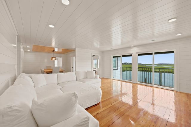 75 Marsh Hen Dr., Pawleys Island, SC 29585