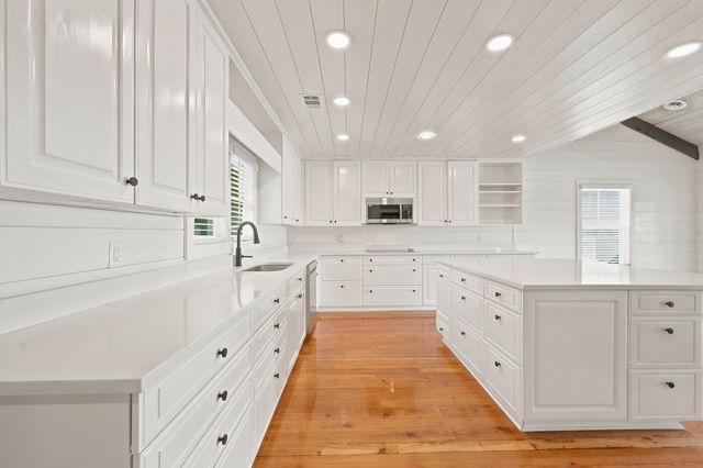 75 Marsh Hen Dr., Pawleys Island, SC 29585