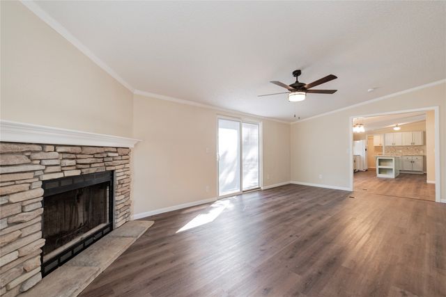 204 Rs County Road 1503, Point, TX 75472