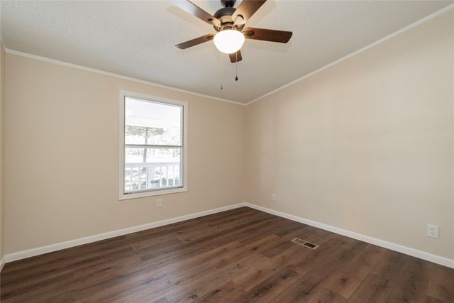 204 Rs County Road 1503, Point, TX 75472