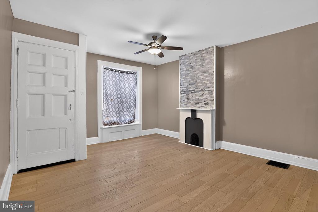 1826 N CROSKEY ST, PHILADELPHIA, PA 19121 — photo 4