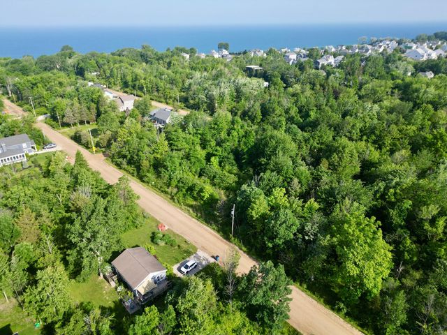 7219 Orchard Road, South Haven, MI 49090