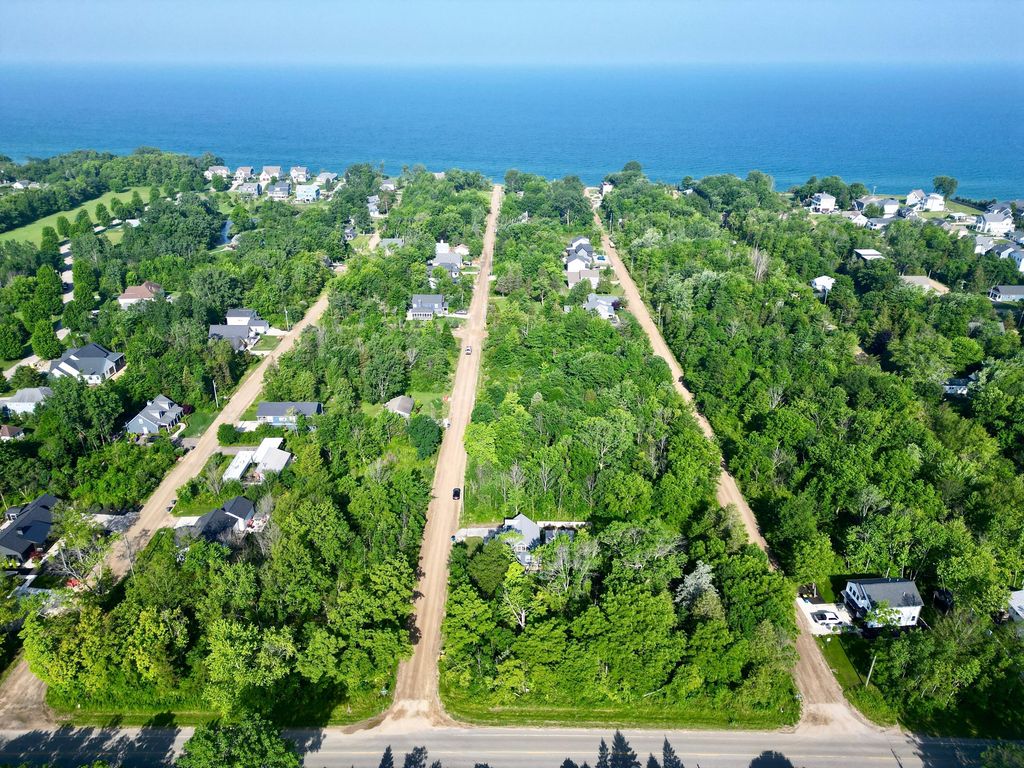 7219 Orchard Road, South Haven, MI 49090