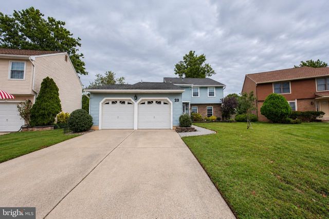 23 IRIS CT, Mount Laurel, NJ 08054