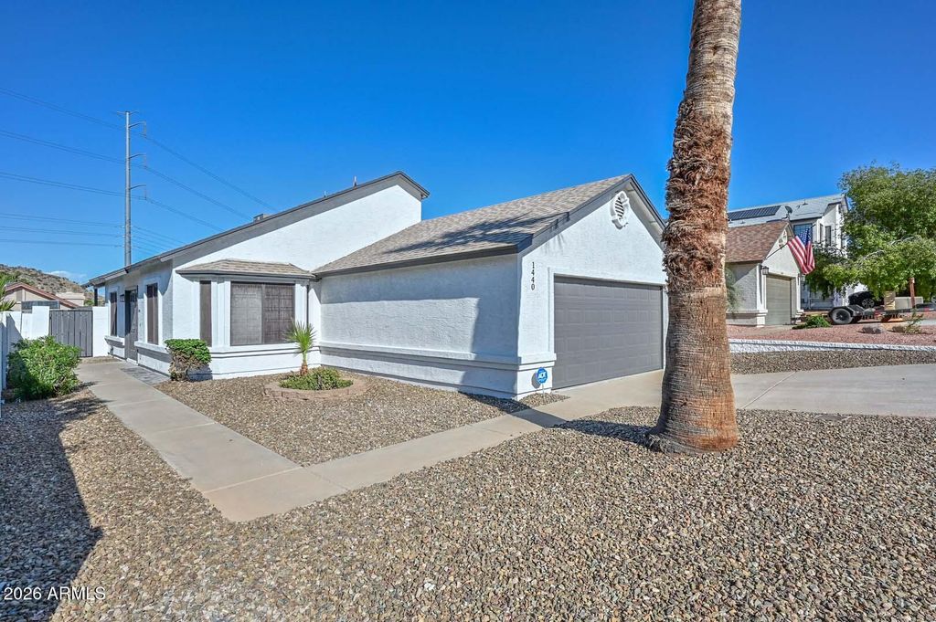 1440 E RENEE Drive, Phoenix, AZ 85024 — photo 2