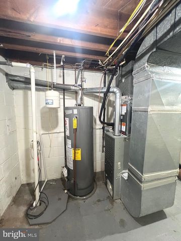 3409 W NORTHERN PKWY, Baltimore, MD 21215