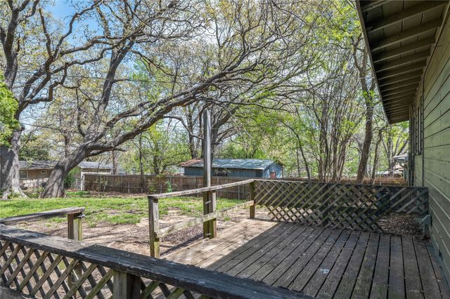 1725 Meadowlark Lane, Denison, TX 75020