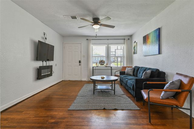 1725 Meadowlark Lane, Denison, TX 75020