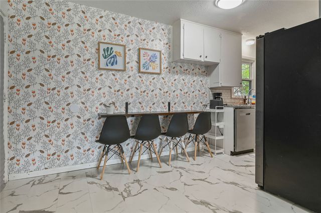 1725 Meadowlark Lane, Denison, TX 75020