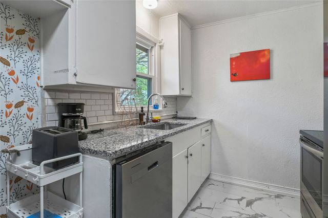 1725 Meadowlark Lane, Denison, TX 75020