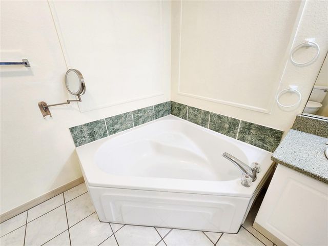 2733 VIA CIPRIANI 820B, Clearwater, FL 33764