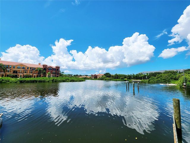 2733 VIA CIPRIANI 820B, Clearwater, FL 33764