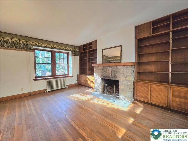 105 Pine Top Trail, Bethlehem City, PA 18017