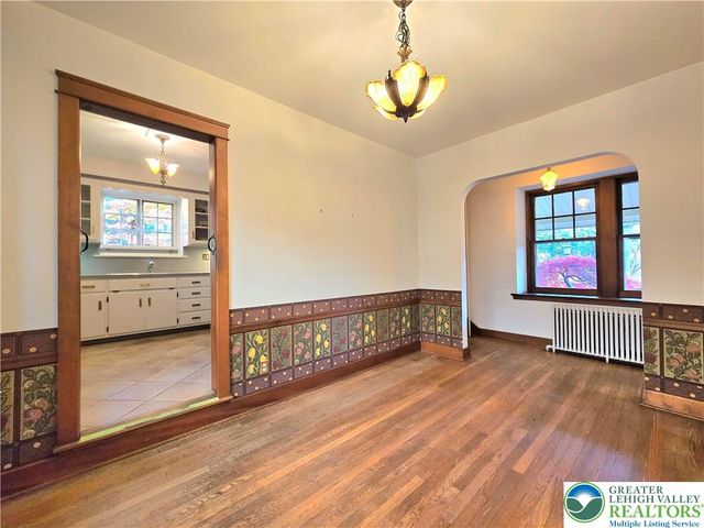 105 Pine Top Trail, Bethlehem City, PA 18017