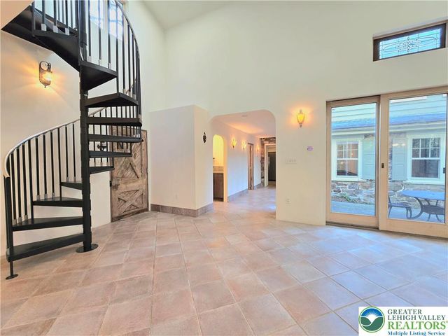 105 Pine Top Trail, Bethlehem City, PA 18017