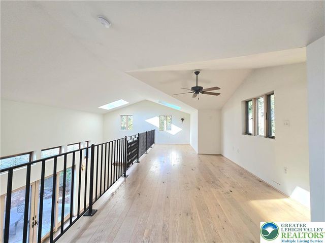 105 Pine Top Trail, Bethlehem City, PA 18017