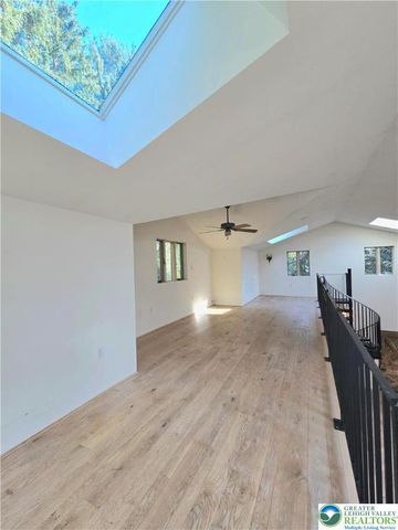 105 Pine Top Trail, Bethlehem City, PA 18017