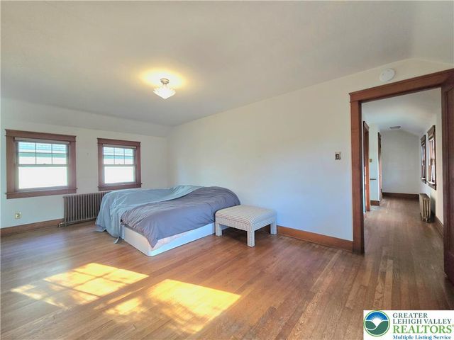 105 Pine Top Trail, Bethlehem City, PA 18017