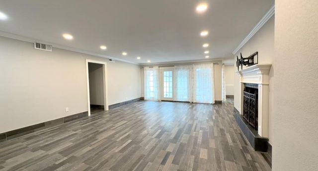 3310 N Braeswood Boulevard, Houston, TX 77025