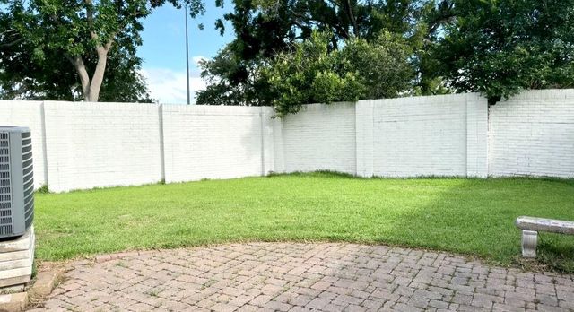 3310 N Braeswood Boulevard, Houston, TX 77025