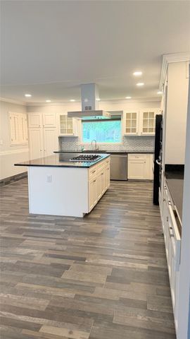 3310 N Braeswood Boulevard, Houston, TX 77025