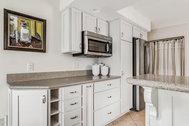 2728 Sunbird Cove, Fort Wayne, IN 46804