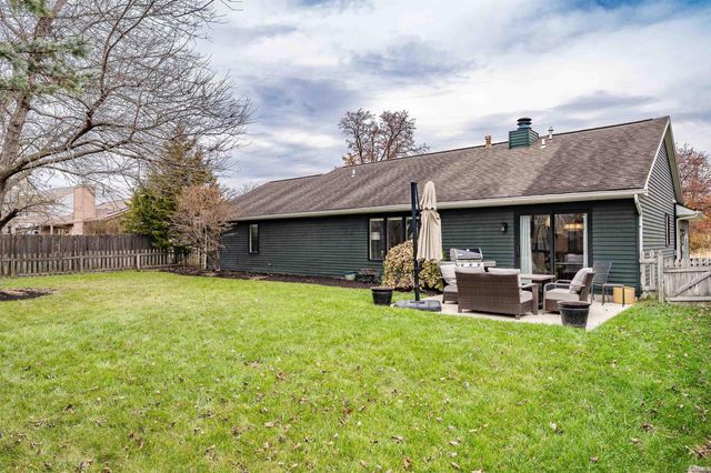 2728 Sunbird Cove, Fort Wayne, IN 46804