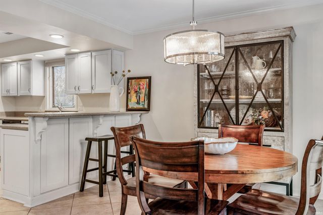 2728 Sunbird Cove, Fort Wayne, IN 46804