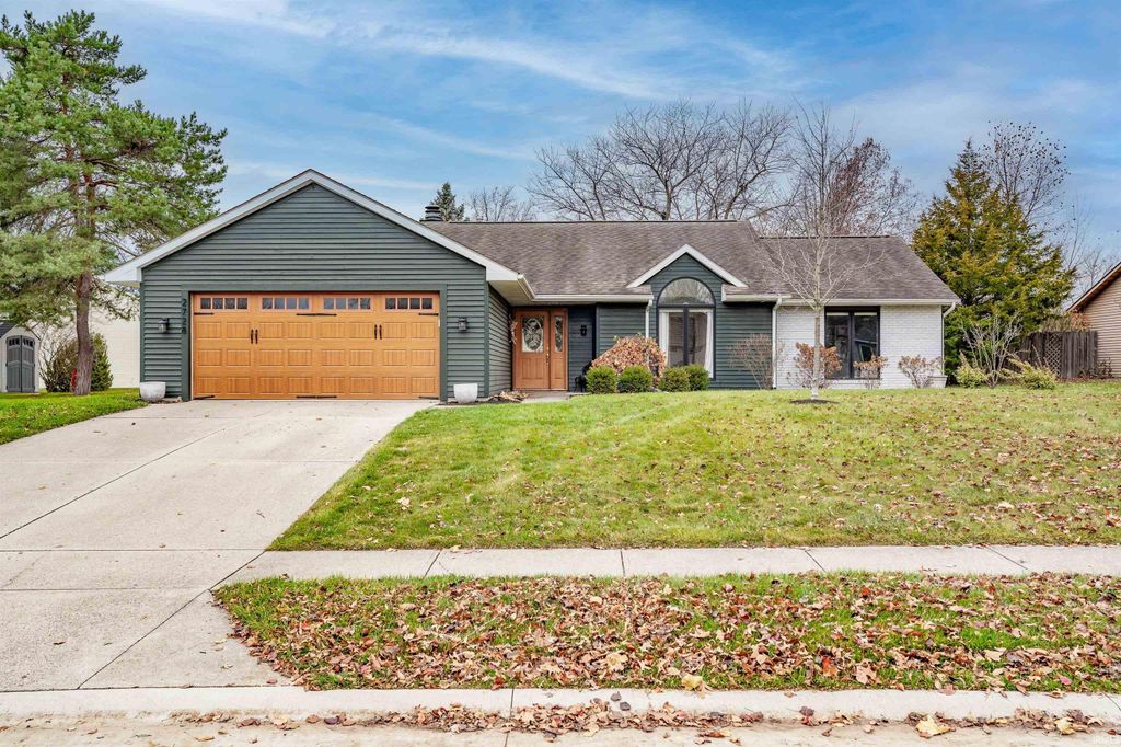 2728 Sunbird Cove, Fort Wayne, IN 46804