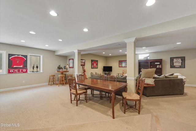 30 Pamela Lane, Saratoga Springs, NY 12866