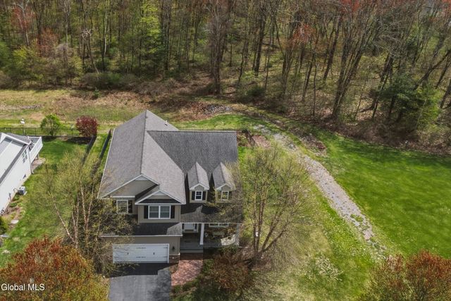 30 Pamela Lane, Saratoga Springs, NY 12866