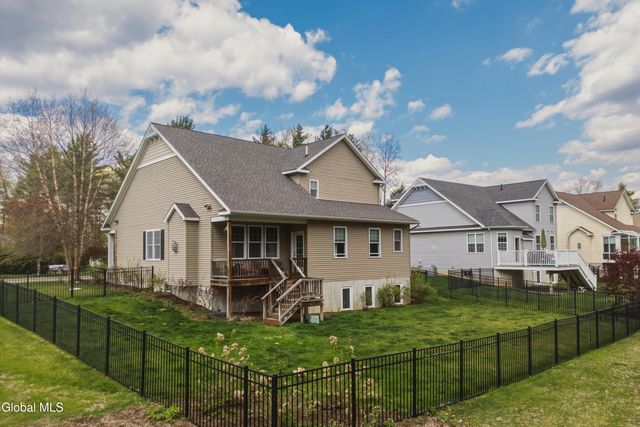30 Pamela Lane, Saratoga Springs, NY 12866