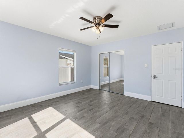 207 W BROAD STREET, Tampa, FL 33604