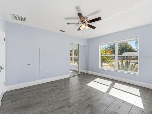 207 W BROAD STREET, Tampa, FL 33604