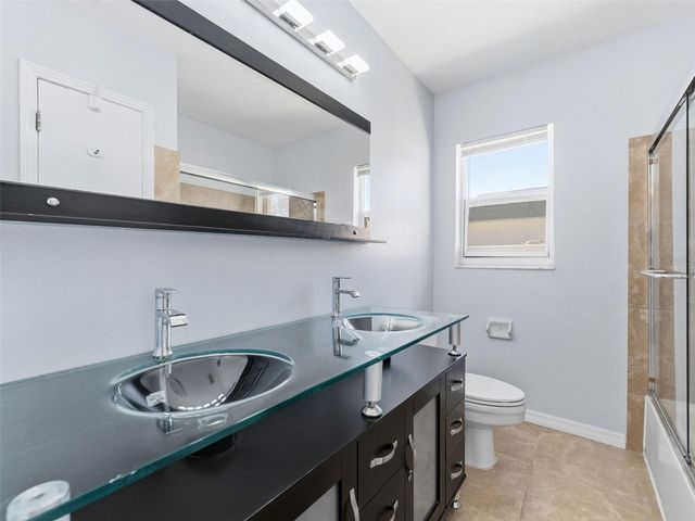 207 W BROAD STREET, Tampa, FL 33604