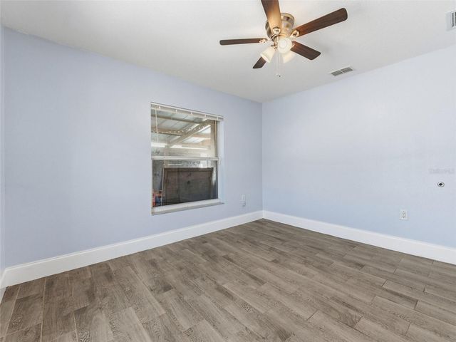 207 W BROAD STREET, Tampa, FL 33604