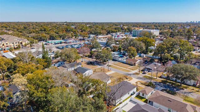 207 W BROAD STREET, Tampa, FL 33604