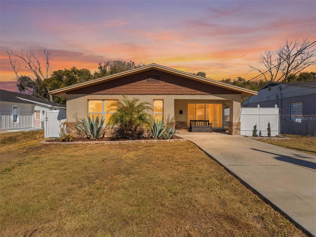 207 W BROAD STREET, Tampa, FL 33604