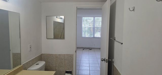 4851 NW 26TH Court 338, Lauderdale Lakes, FL 33313