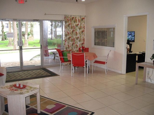 4851 NW 26TH Court 338, Lauderdale Lakes, FL 33313
