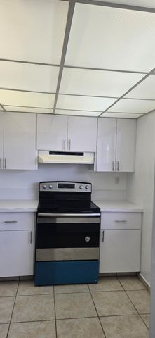 4851 NW 26TH Court 338, Lauderdale Lakes, FL 33313