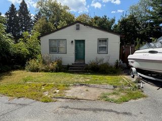 3 Quail Street, Cumberland, RI 02864