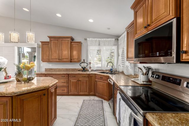 7608 W TONTO Drive, Glendale, AZ 85308